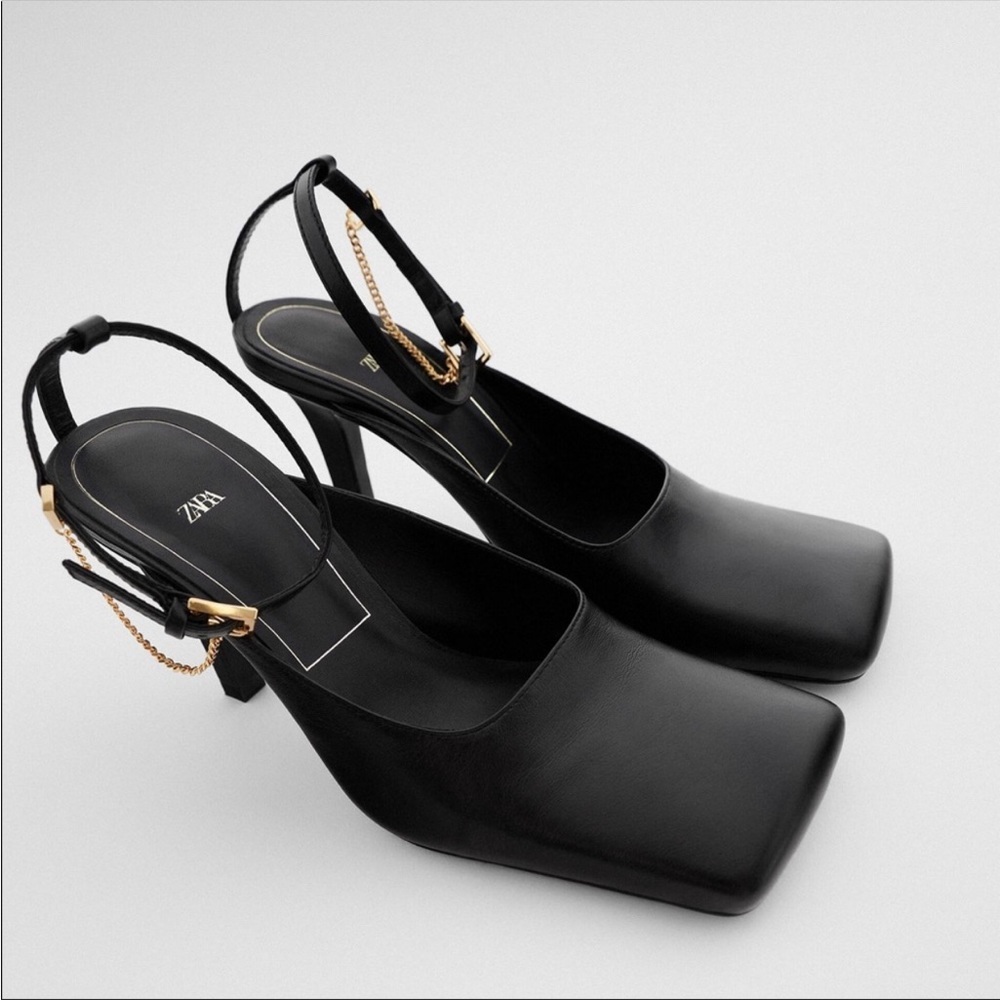 NWT Zara Blogger Favorite Square Toe Ankle Chain Slingback.Eur39(fits like 8.5)
